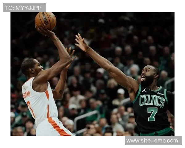 绿军客场挑战火箭杰伦布朗出战可能性微弱豪泽西蒙斯等四人缺席比赛